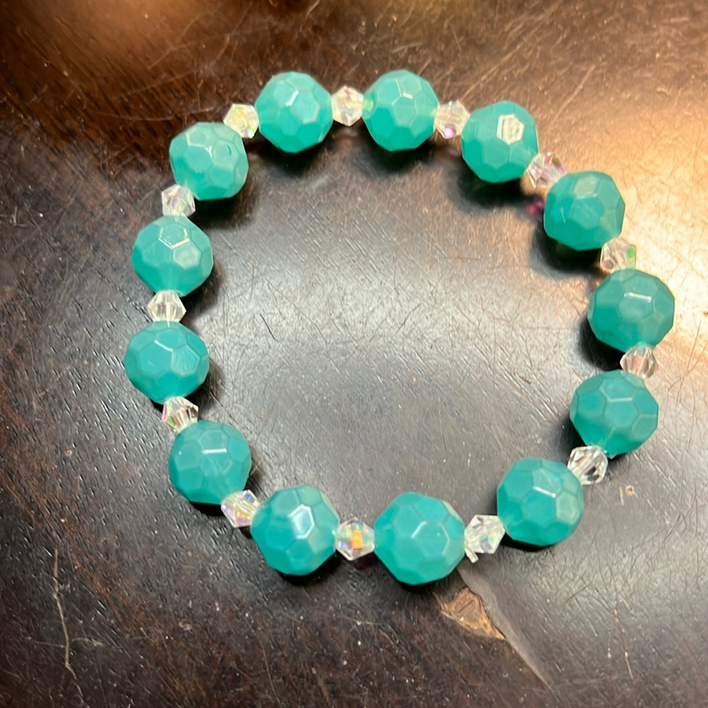 JO JO Loves You natural stone turquoise bracelet with clear crystal’s.